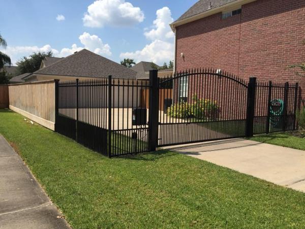 Cactus Fence & Construction Inc
