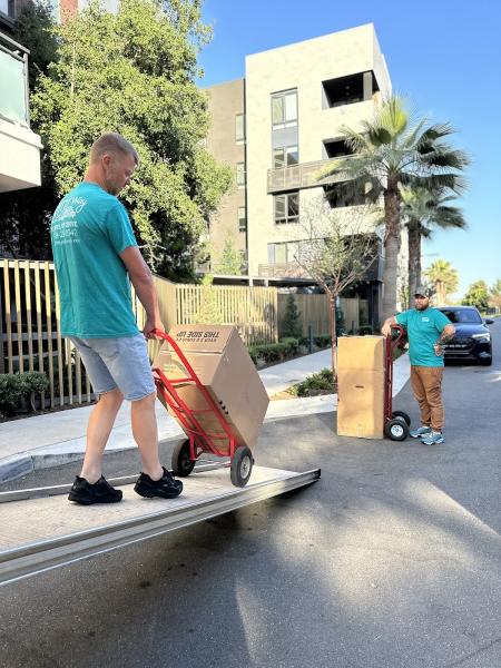 Witty WAY Movers