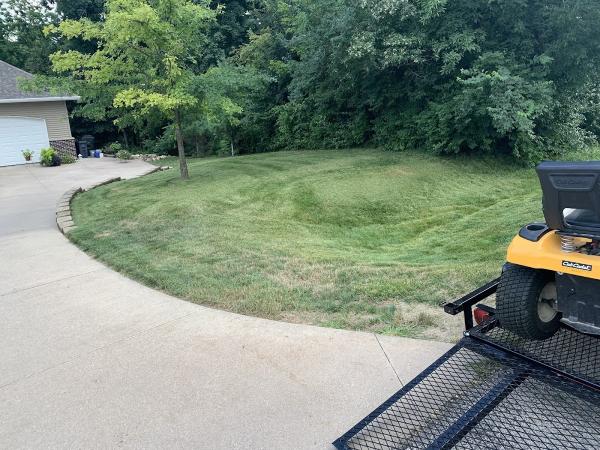 M.D. Cuts Lawn Care LLC