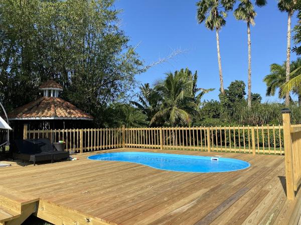 Gramar Pool Florida