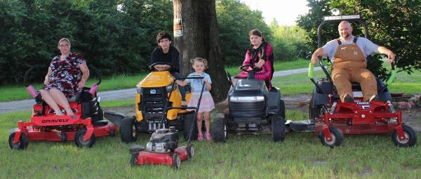 Dirty Deeds Works Lawn & Landscaping Service (Vidor Only)