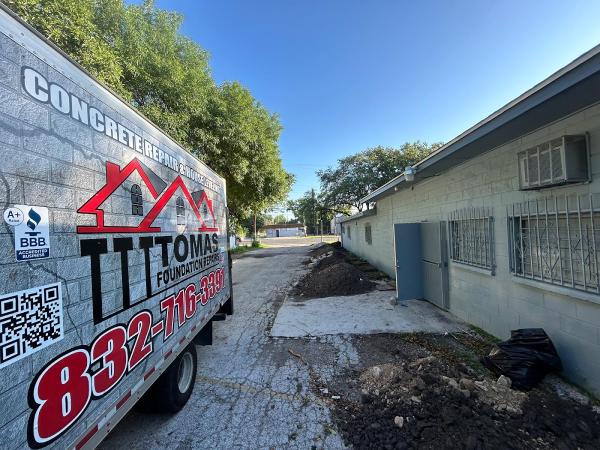 Tomas Foundation Repair & Home Elevation