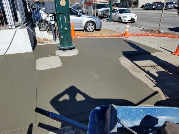 Azteca Concrete LLC
