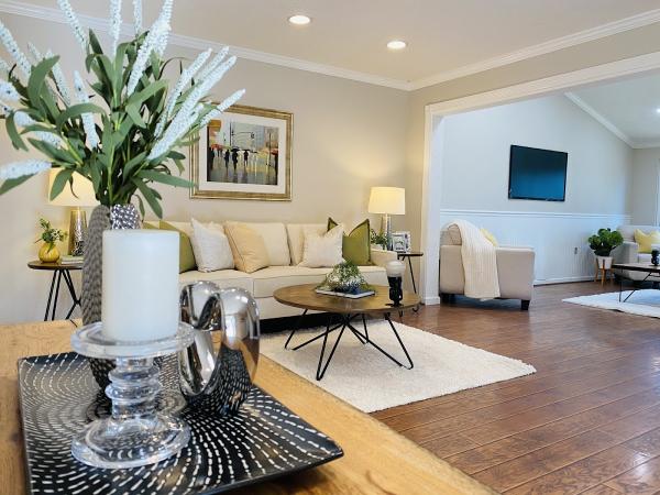 Design12fifteen Home Staging