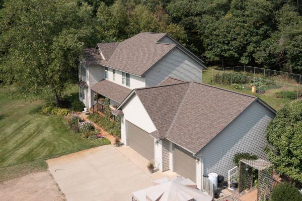 Comitted 365 Roofing & Exteriors