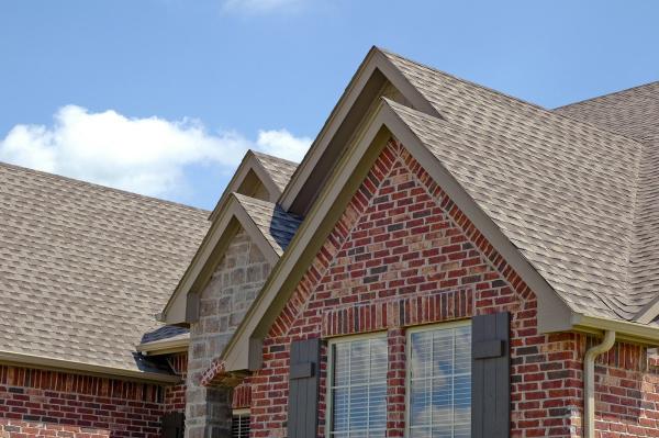 H & J Roofing