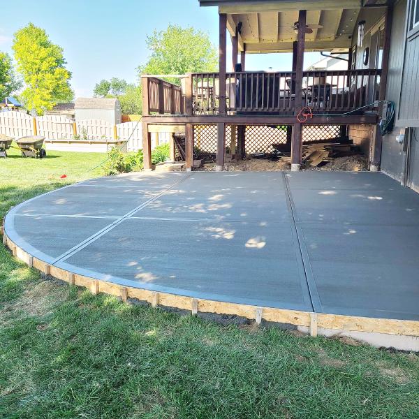 LP Concrete and Fencing LLC