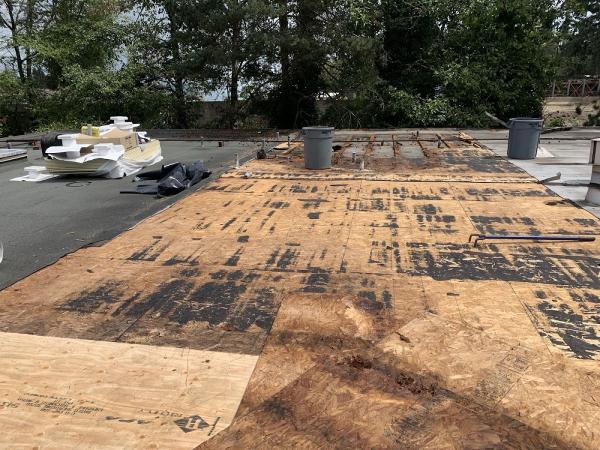 Sounders Roofing LLC