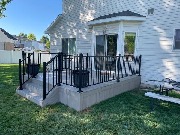 Stonehenge Fence & Deck