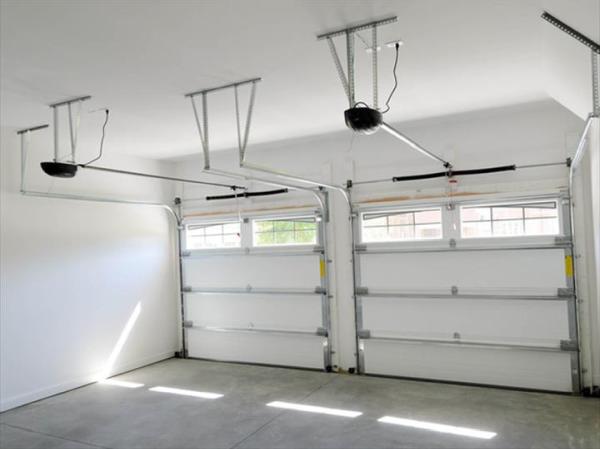 Bob's Garage Doors LLC