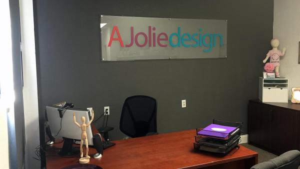 A Jolie Design
