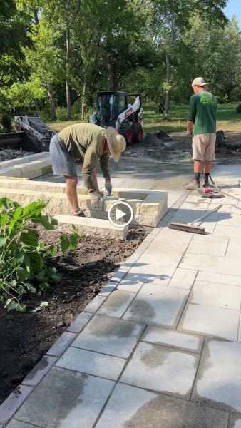 Hynek Landscaping