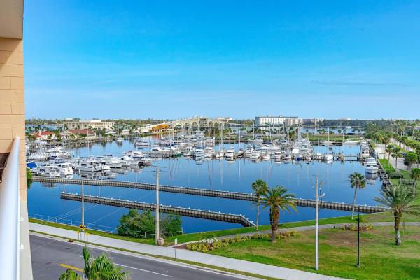 Creative Florida Living: Janet Rabe-Meyer