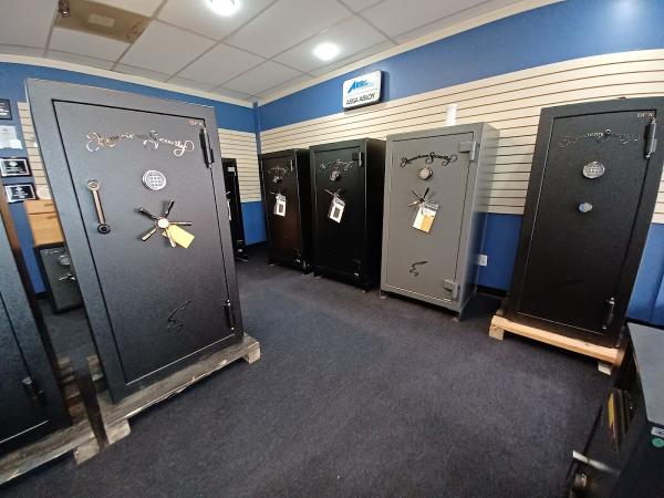 Bakers Safe & Lock