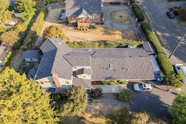 Jacqueline's Roofing