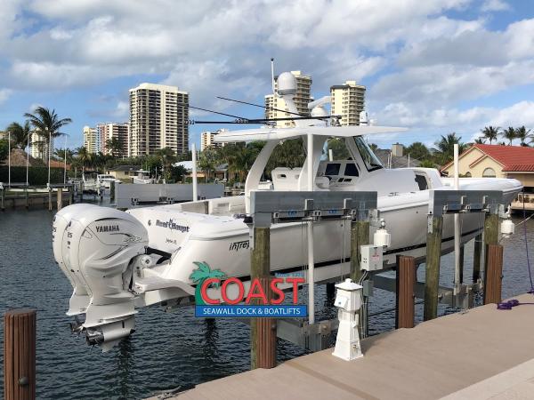 Coast Seawall Dock & Boatlifts