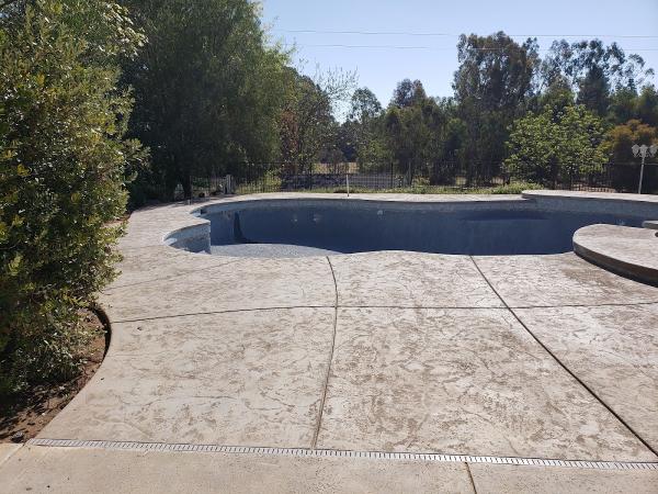 Lion Pools
