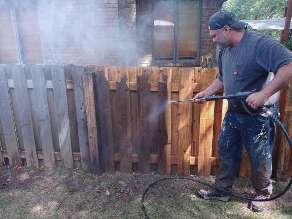 417 Fencing and Staining