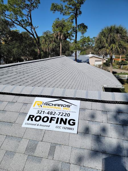 Richards' Roofing Inc