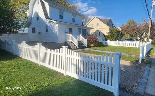 V & O Montalvan Fence Corp