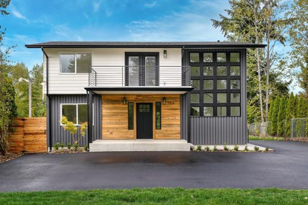 Exterior Crew