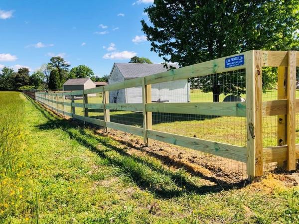 Lav Fence LLC