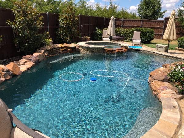 Weekly New Braunfels Pool Cleaning