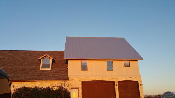 Hall's Roofing & Sheet Metal