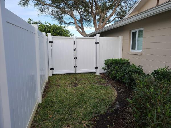 Advanced Fence Contractors