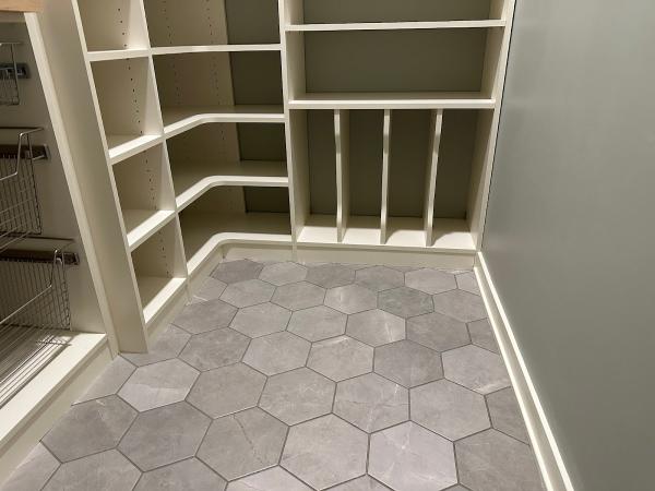 Clever Closets Inc