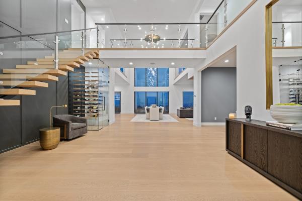 LA Construction Group Inc