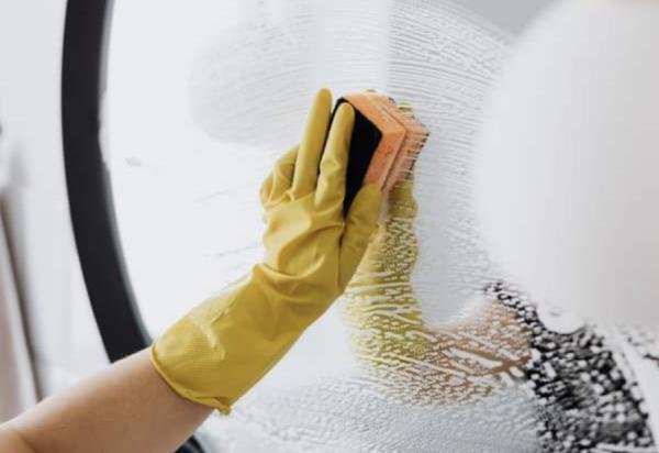 Lore's Cleaning Services