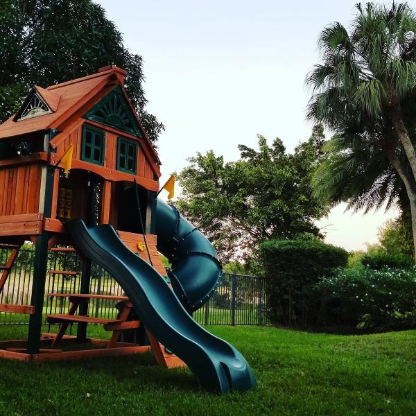 Backyardfunadventures LLC Swingsets and More...