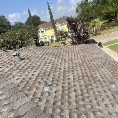 Houston Roofing & Gutters