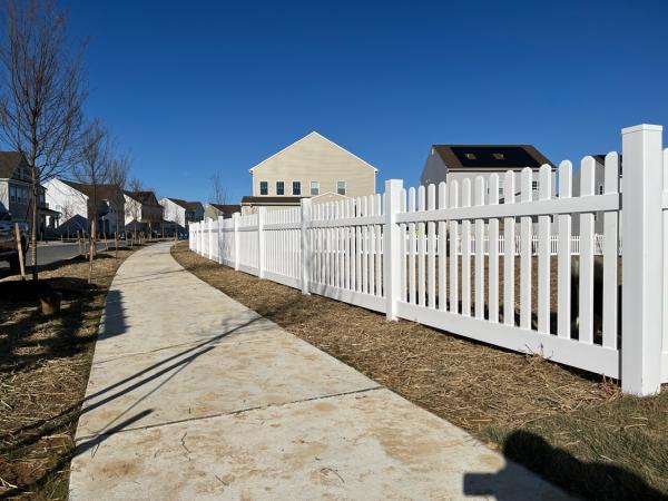 Leading Edge Fence & Gates