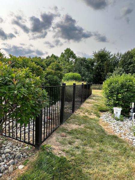 Leading Edge Fence & Gates