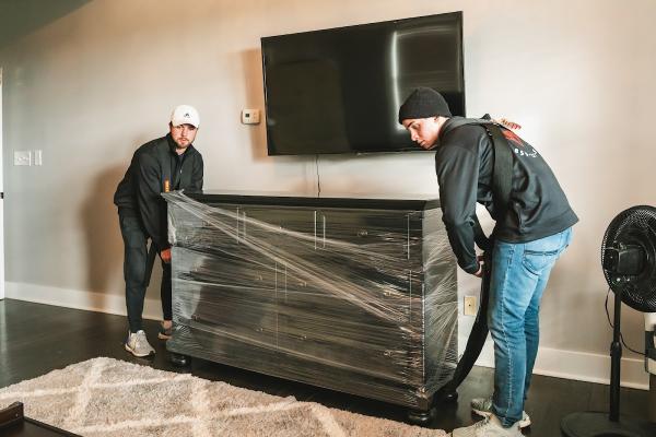 Supermen Moving