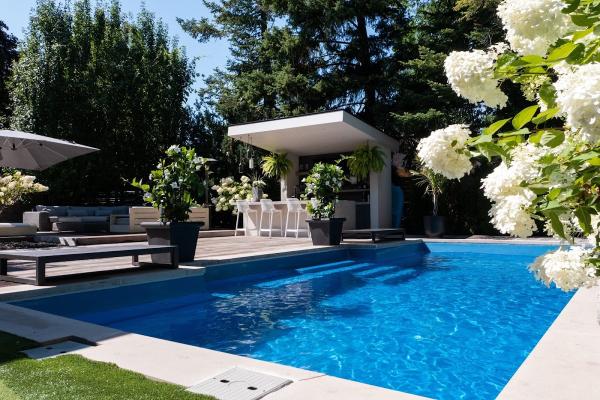 Silver Oaks Pools