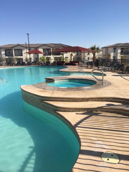 Silver Oaks Pools