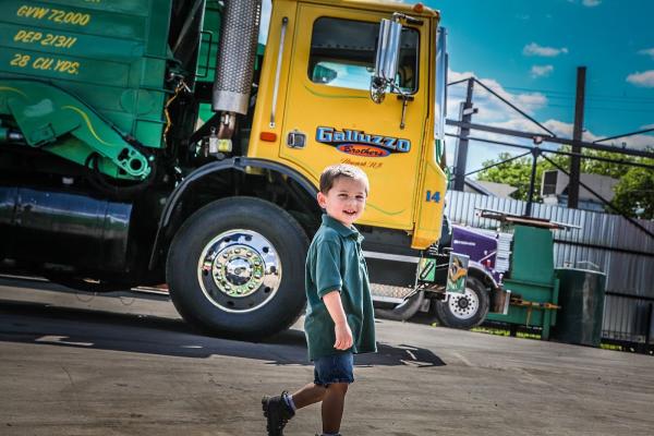 Galluzzo Brothers Carting Inc
