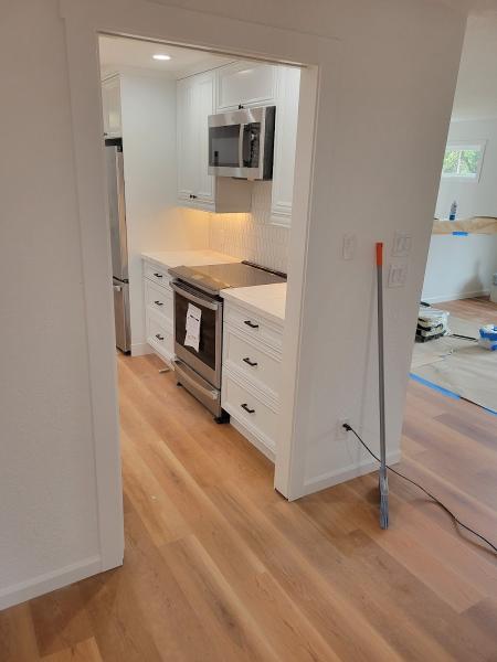 Mac's Flooring