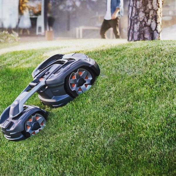 Lawnbots