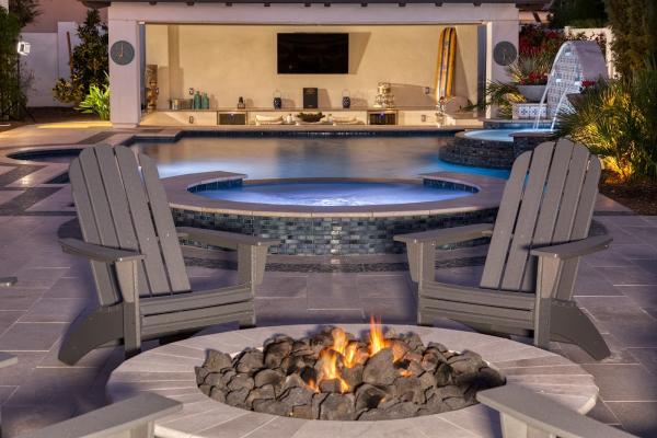 Unique Landscapes & Custom Pools