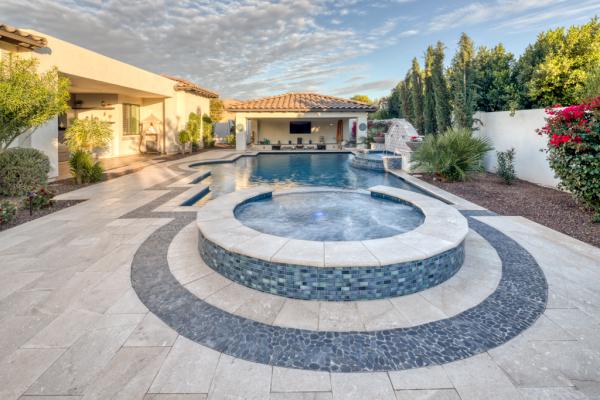 Unique Landscapes & Custom Pools
