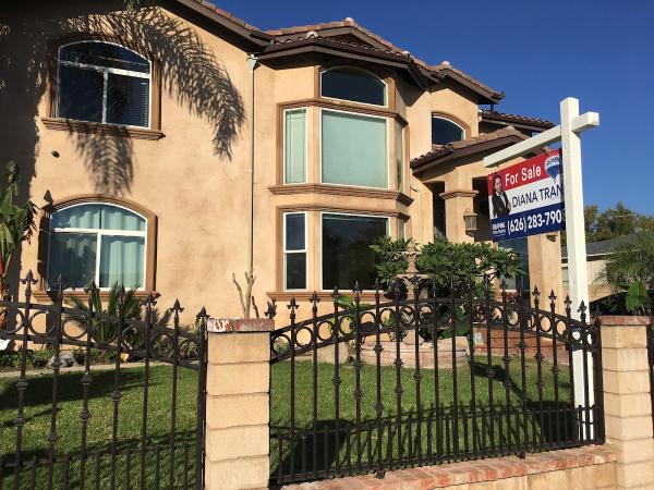 Re/Max- Diana Tran Real Estate