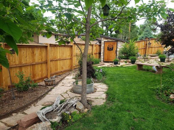 Accent Fence and Design