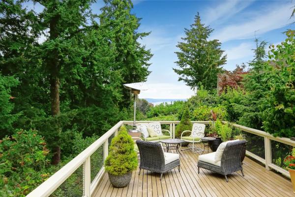Hudson Valley Deck and Fence