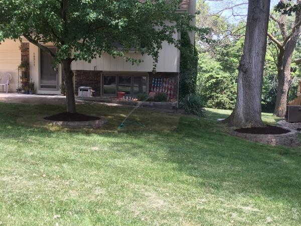 Edmonds Lawn and Landscape