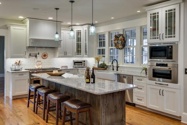 Carriage House Custom Homes & Interiors Inc.