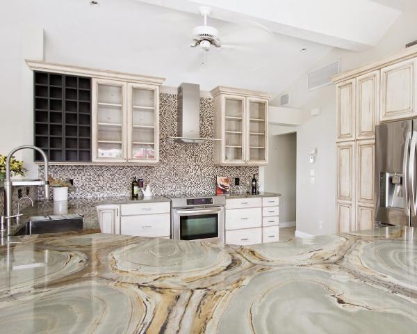 Carriage House Custom Homes & Interiors Inc.